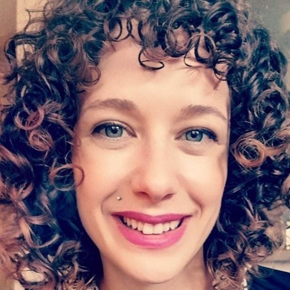 Meet your Posher, Caitlin
